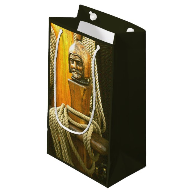 Gift Bag - Wooden Capstan and Rope (Framsidan Vinklad)