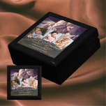 Gift for Grandma Grandpa Photo Collage Grandparent Minnesask<br><div class="desc">Lägg till foton av dina barn, barnbarnen till dina föräldrar, mamma pappa, farfar, mormor till den här moderna fotosamlingsporten för morföräldrar. En vacker modern gåva till födelsedag, jul, helgdagar, pension, bröllop-årsdag eller andra evenemang efter behov. Ni kan ändra texten till spelar ingen roll namn, ni ge era morföräldrar, här är...</div>
