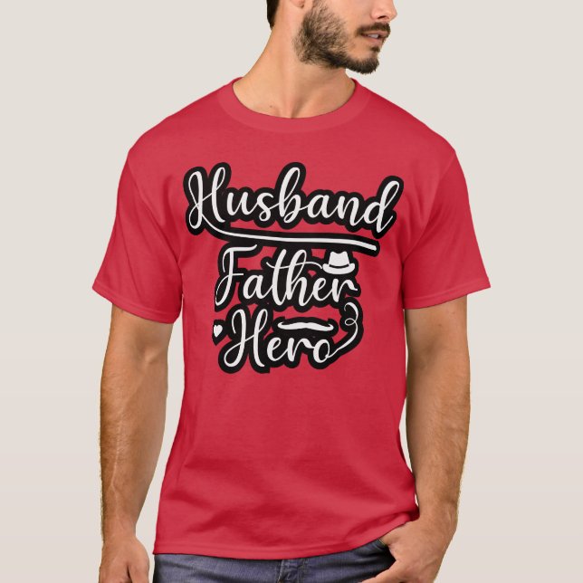 Gift-gåva från make Far Hero Fars dag T Shirt (Framsida)