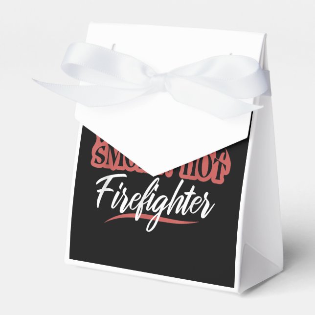 Gift med en brandman för rökHett Presentaskar (Framsidan Sidan)