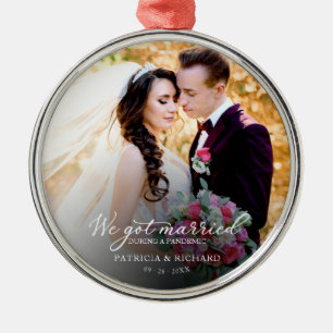 Gift under en pandemi Foto Elegant Julgransprydnad Metall