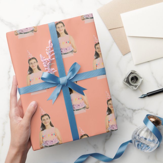 Gift wrap with personalized faces presentpapper (Gifting)