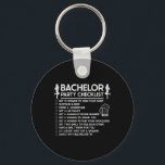 Gifta sig Groom Funny Bachelor Checklist-sida Nyckelring<br><div class="desc">Gifta sig Groom Funny Bachelor Checklist Party 1</div>
