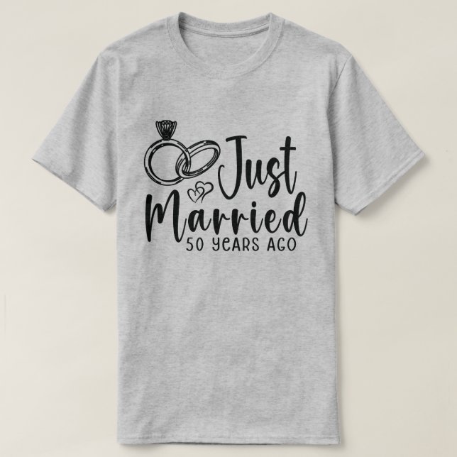 Giftade för 50 år sedan 50-års bröllopsjubileum t shirt (Design framsida)