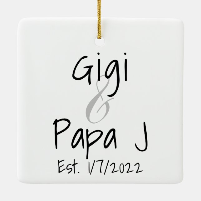 Gigi och Pappa J First Grandchild Ornament (Baksida)