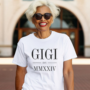 Gigi Roman Numeral Year Etablerad T Shirt