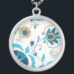 Gilded Indigo Flowers with White Background Silverpläterat Halsband<br><div class="desc">En Erica J. Vess original,  gyldade indigoblommor vilar på en vit bakgrund. En enkel,  subtil målning som vem som helst skulle få som gåva från kärlek!</div>