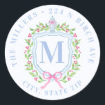 Ginger Burk och jul Berries Monogram Adress Runt Klistermärke<br><div class="desc">Det här klistermärket har en hafettårsjubileum med en vapensköld med ett kinesiskt ingefära burk omgivet av bär. Du kan anpassa dig med ditt första,  namn och adress.</div>