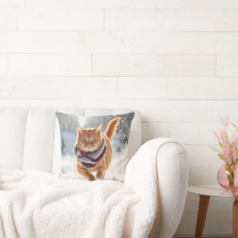 Ginger Cat som körs i Snöflingor Kudde