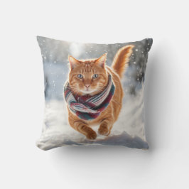 Ginger Cat som körs i Snöflingor Kudde