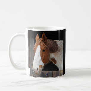 Ginger Horse på Farm med Namn Kaffemugg