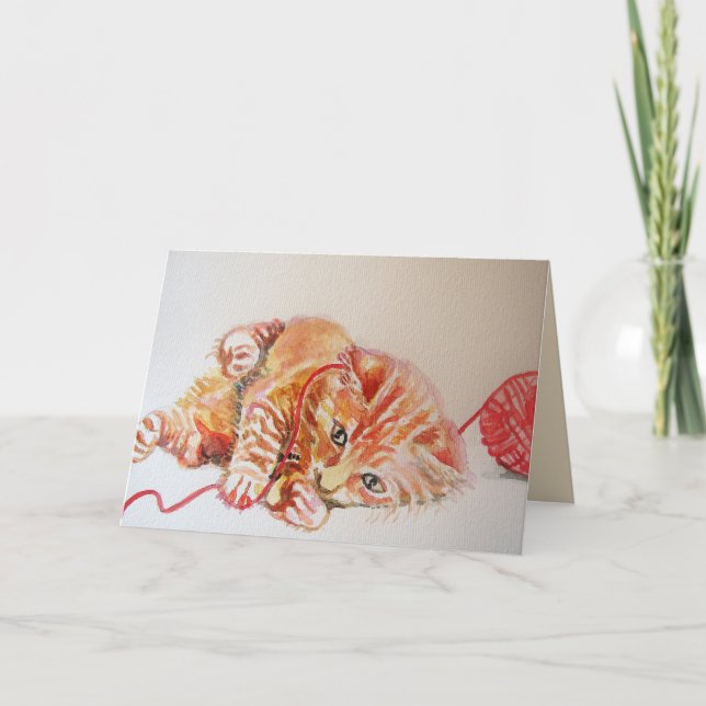 Ginger Kitten leker med yllefödelsekort Kort (Framsida)