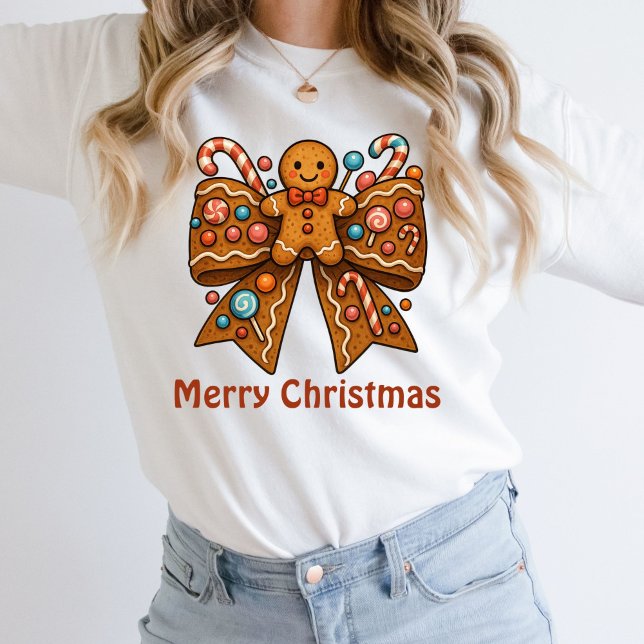 Gingerbread Man Coquette Bow Jul Helgdag T Shirt (Gingerbread man Coquette Bow Merry Christmas Happy Holidays Sweatshirt. Gift for her)