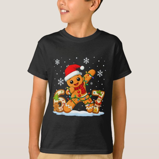 Gingerbread Six Seven 67 Meme 6 7 Funny Christmas  T Shirt (Framsida)