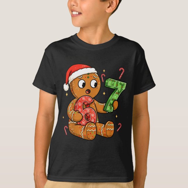 Gingerbread Six Seven 67 Meme 6 7 Funny Christmas  T Shirt (Framsida)