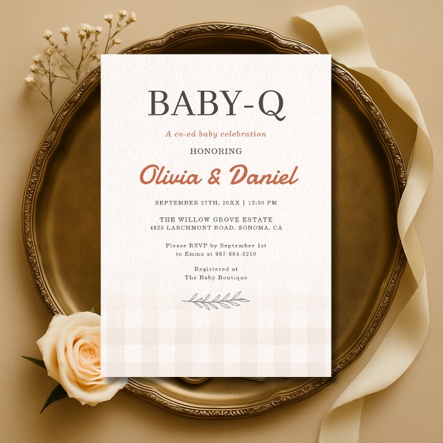 Gingham Baby Q Rustic Couples Baby Shower  Inbjudningar (Skapare uppladdad)