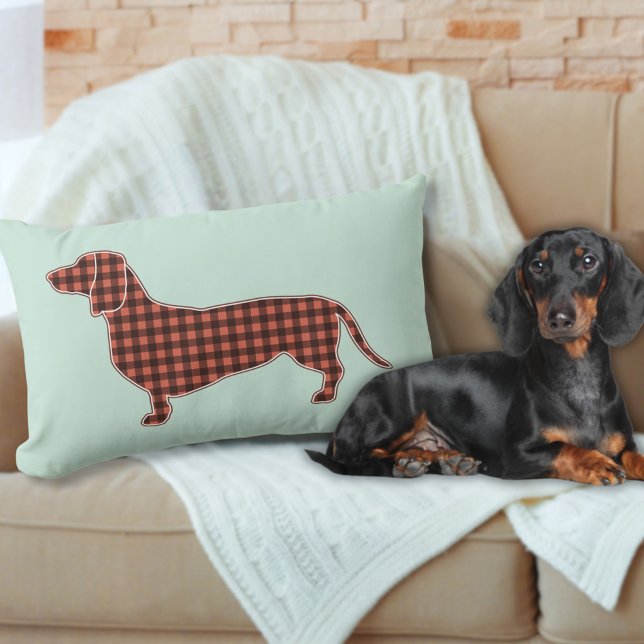 Gingham Black och Tan Dachshund Profile - Mint Lumbarkudde (Our gingham Black and Tan Dachshund pillow works with so many classic styles.)
