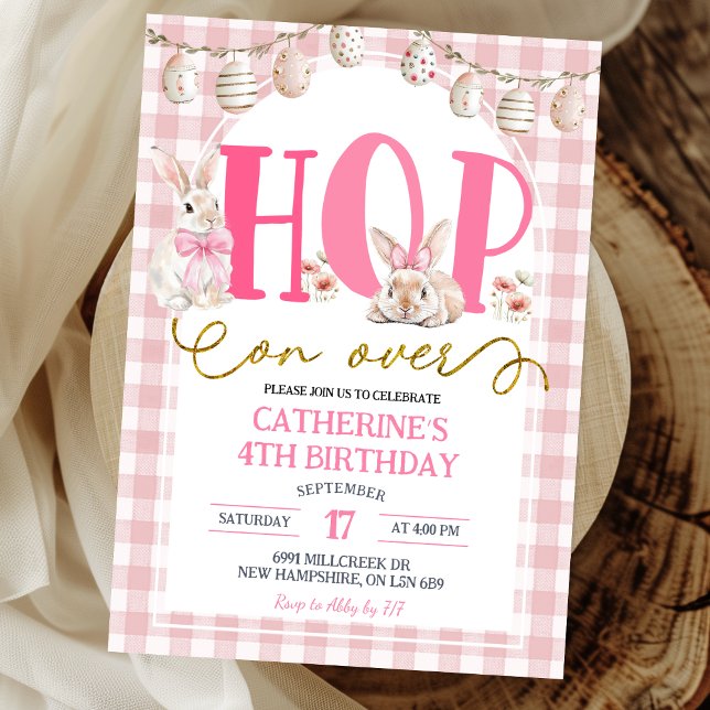 Gingham Boho Floral Hop on over Bunny Birthday Inbjudningar (Skapare uppladdad)