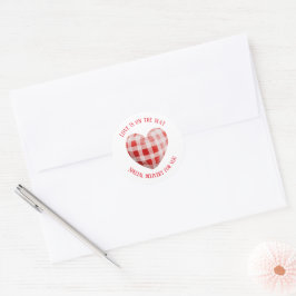 Gingham Red Heart "Kärlek är på väg" Runt Klistermärke