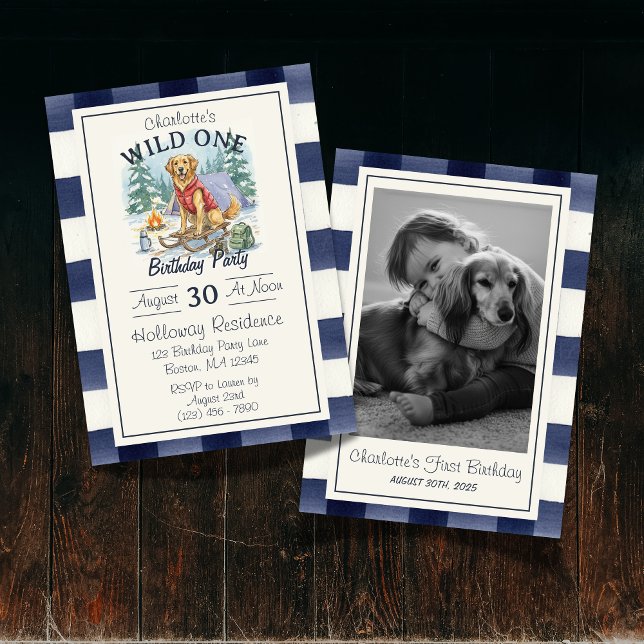 Gingham Vild One Golden Retriever 1st Birthday Inbjudningar (Celebrate your wild one’s special day with this Gingham Wild One Golden Retriever 1st Birthday!)