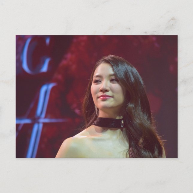 Ginny Natnicha Helg Vykort (Framsida)