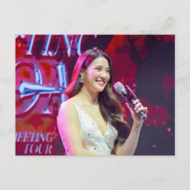 Ginny Natnicha Pratipnatsiri  Helg Vykort