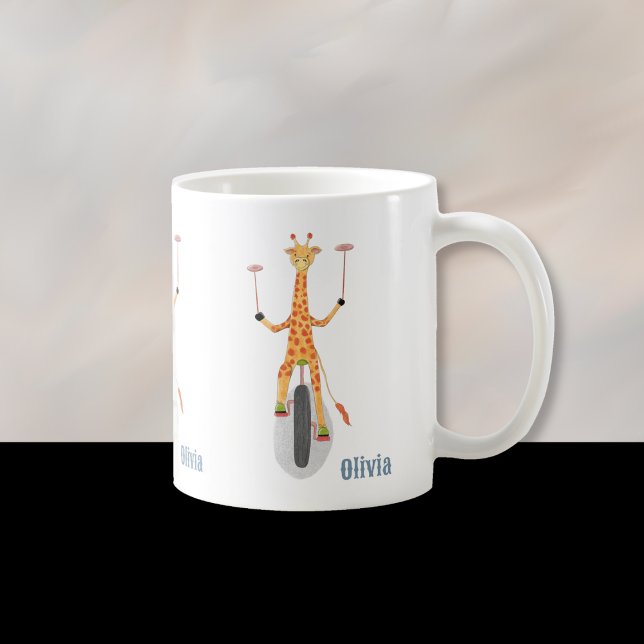 Giraff på enhjuling Barnmugg med namn Kaffemugg (Fun cartoon giraffe on a unicycle kid personalized mug . )