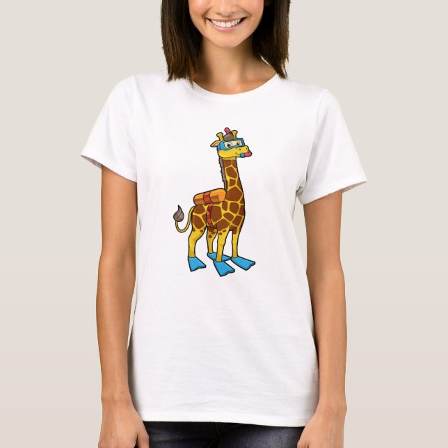 Giraffe as Diver with Swimming gogges & Flippers T Shirt (Framsida)
