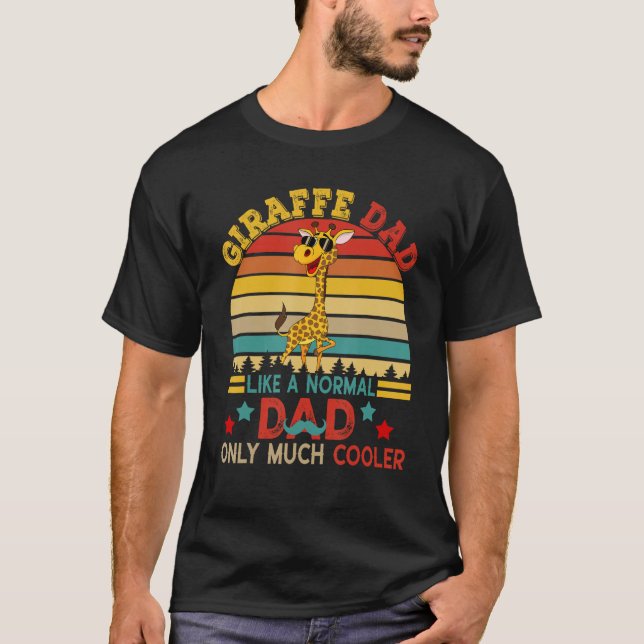 Giraffe Dad Definition Much Cooler Cute Giraffe Su T Shirt (Framsida)