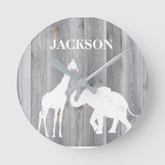 Giraffe & Elephant on Grått Wood Baby Room Clock Rund Klocka (Framsida)