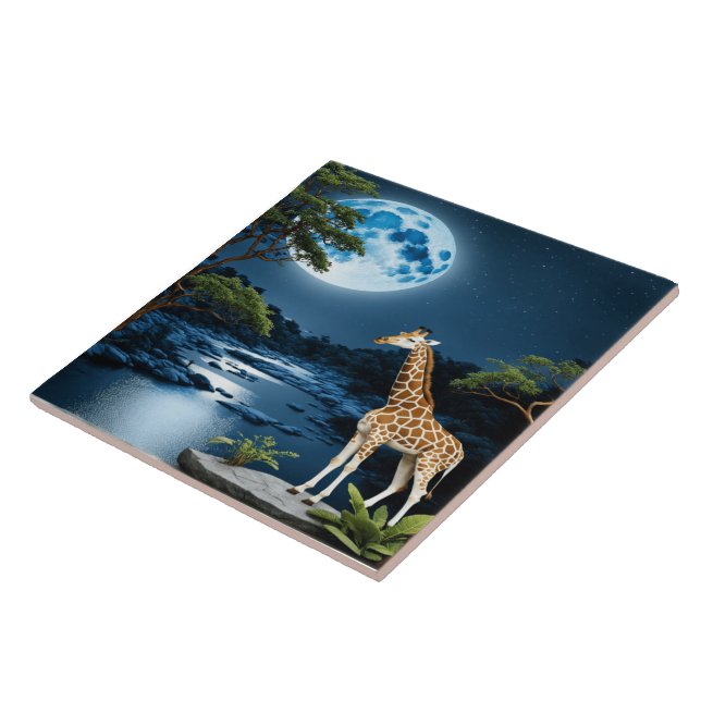 Giraffe från floden Moonlit under Starlit Himmel Kakelplatta (Sidan)