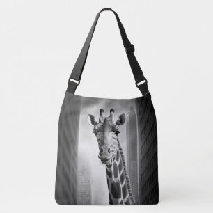 Giraffe in a Cityscape Axelväska