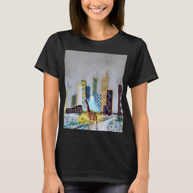Giraffe in Serengeti - Conreta Jungle T Shirt (Framsida)