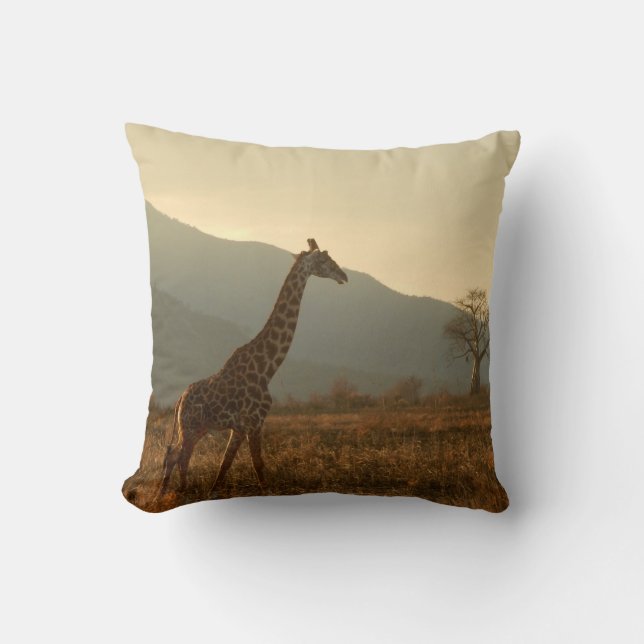 Giraffe in the Savannah Kudde (Framsida)