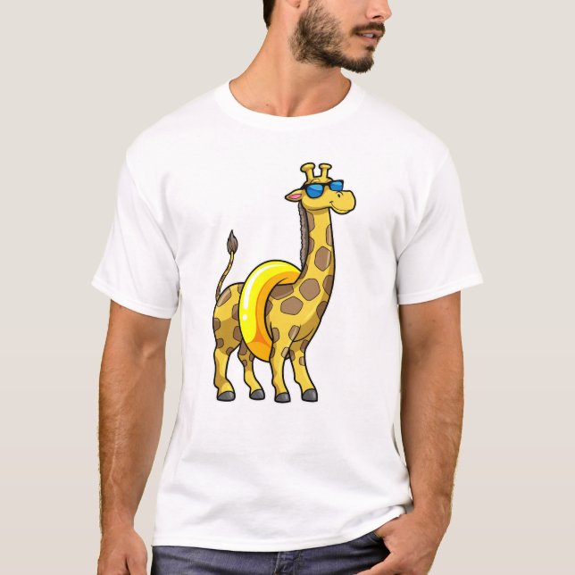 Giraffe on Beach with Simma ring & Sunglass T Shirt (Framsida)