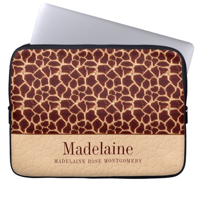 Giraffe Print i Rik Brown och Tan Hues Laptop Sleeve (Framsidan)