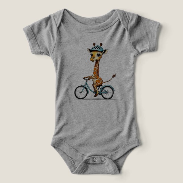 Giraffe Riding a Bicycle - Handritad pennkonst T Shirt (Design Framsida)