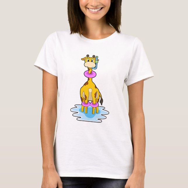 Giraffe vid Swimming med Simma ring T Shirt (Framsida)