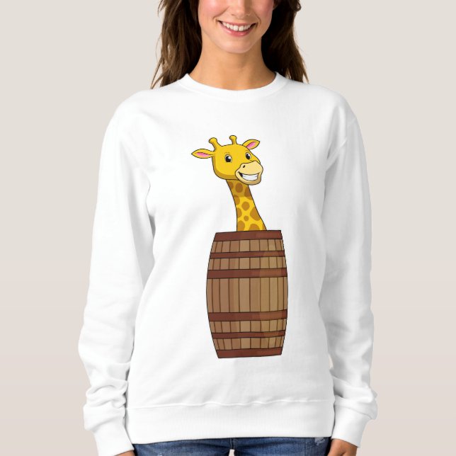 Giraffe with Barrel T Shirt (Framsida)
