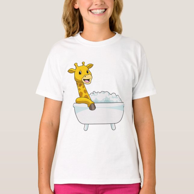 Giraffe with Bathtub with Foam T Shirt (Framsida)
