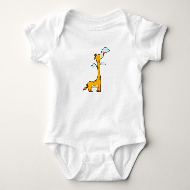 Giraffe with Clouds T Shirt (Framsida)