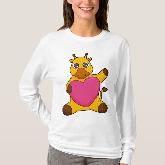 Giraffe with Heart T Shirt (Framsida)