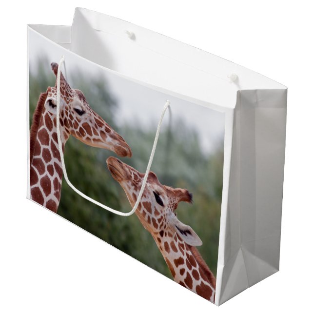 Giraffer i kärlek presentpåse (Framsidan Vinklad)
