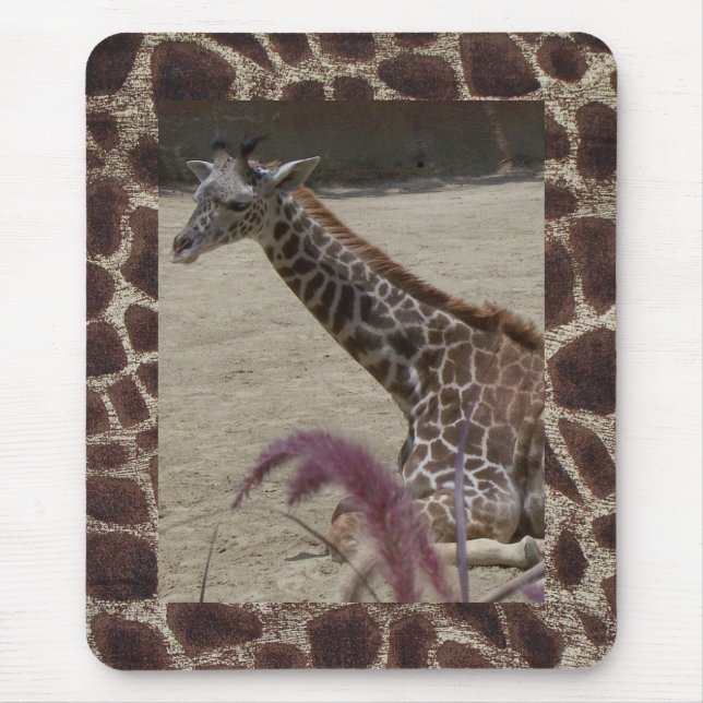 Giraffet på vilar musmatta (Framsidan)