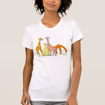Girafffamilj i orange och gultkvinna Tshirt
