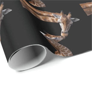 Giraffkyssar som slår in papper presentpapper