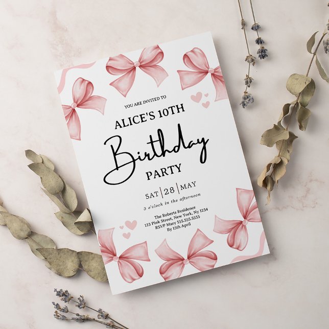 Girl Bow Pink Birthday Party Invitation Inbjudningar (Skapare uppladdad)