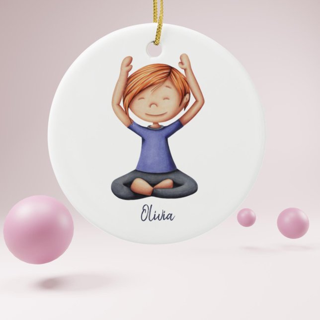 Girl Doing Yoga Meditating Personlig jul Julgransprydnad Keramik (Girl doing yoga illustrated personalized christmas ornament)