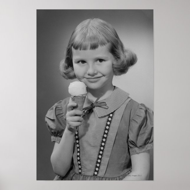 Girl Eating Ice Cream Poster (Framsidan)