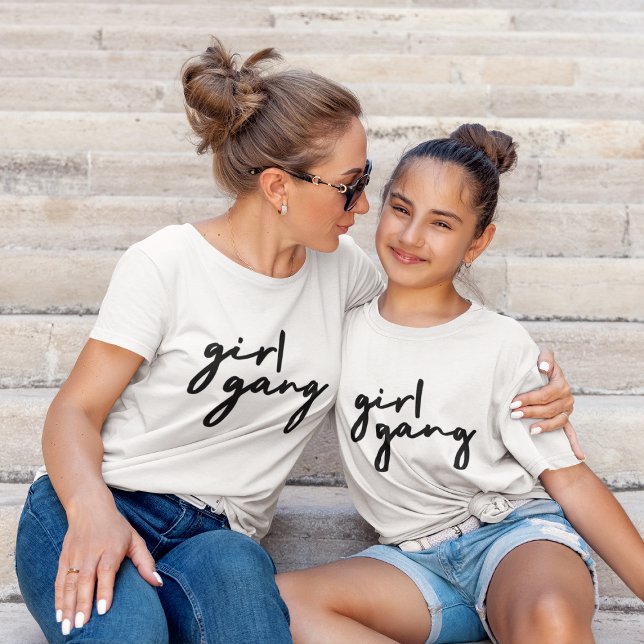 Girl Gang | Snyggt Modern Feminist Girl Power T Shirt (Skapare uppladdad)